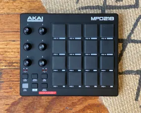 Akai MPD218