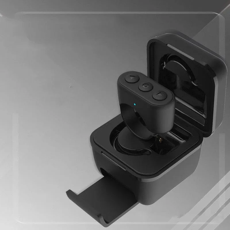 Bluetooth Fingertip Controller for Easy Short Video Browsing