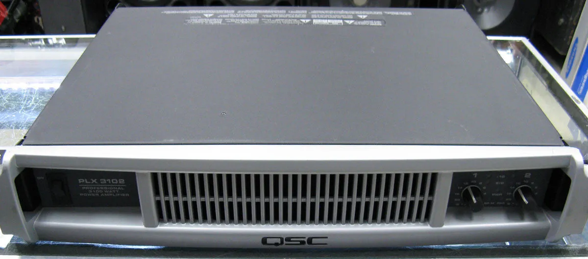QSC PLX3102 Power Amplifier