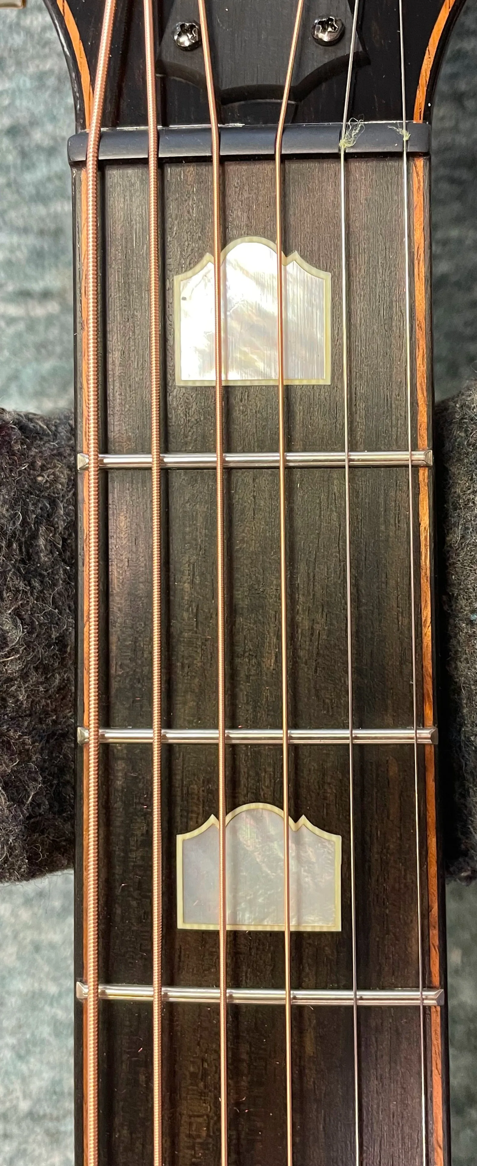 Taylor 618e Grand Orchestra Acoustic-Electric Guitar Antique Blonde w/Tooled Case